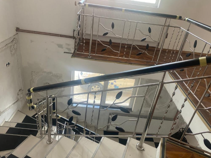 balustrade-de-inox-scari-interioare-Targu-Jiu